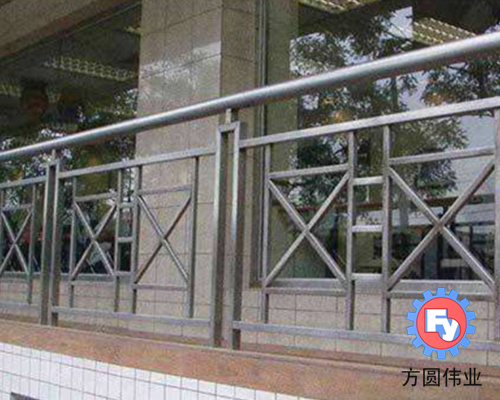 洪湖不锈钢道路护栏FY-02